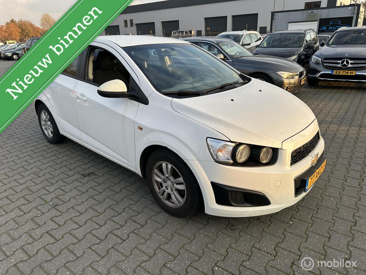 Chevrolet Aveo - 1.3D LT airco - AutoWereld.nl