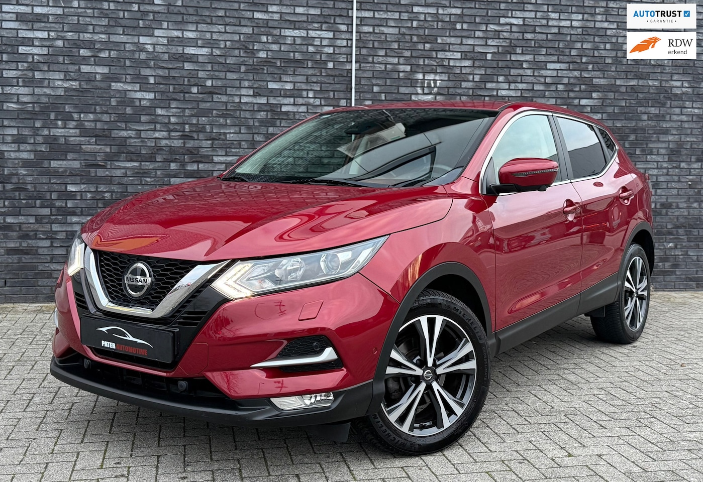 Nissan Qashqai - 1.3 DIG-T N-Connecta 159pk Aut|360 Camera|1500kg Trekgewicht|Carplay|Blind Spot - AutoWereld.nl