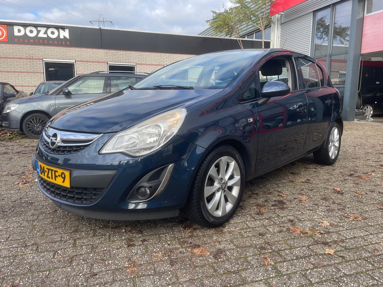 Opel Corsa - 1.4-16V Cosmo airco dealer onderhouden - AutoWereld.nl
