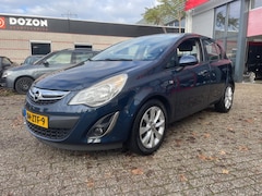 Opel Corsa - 1.4-16V Cosmo airco dealer onderhouden