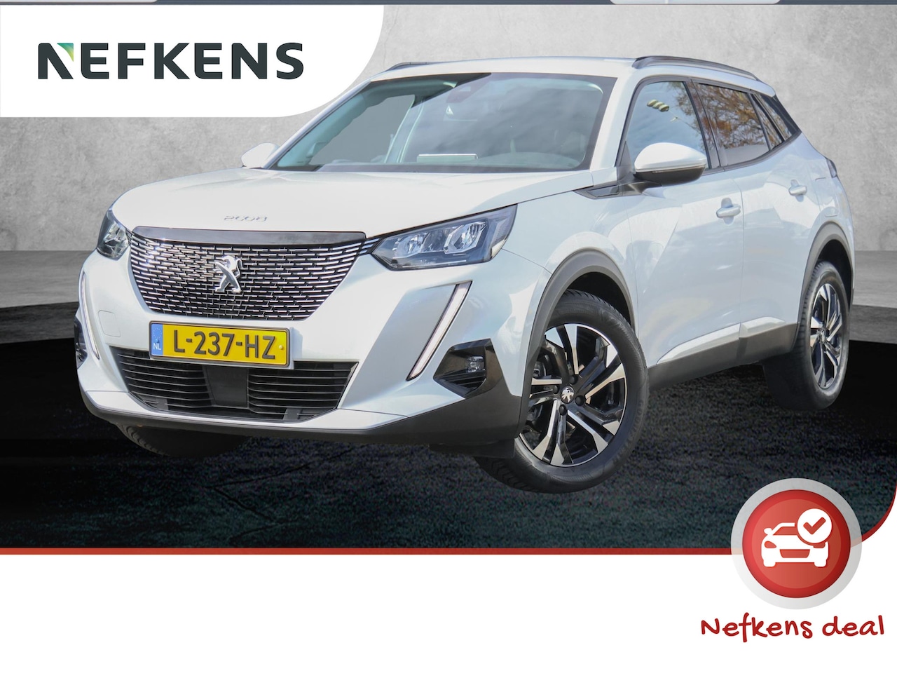 Peugeot 2008 - SUV 1.2 100 pk Allure Pack | Trekhaak | Camera | Navigatie - AutoWereld.nl