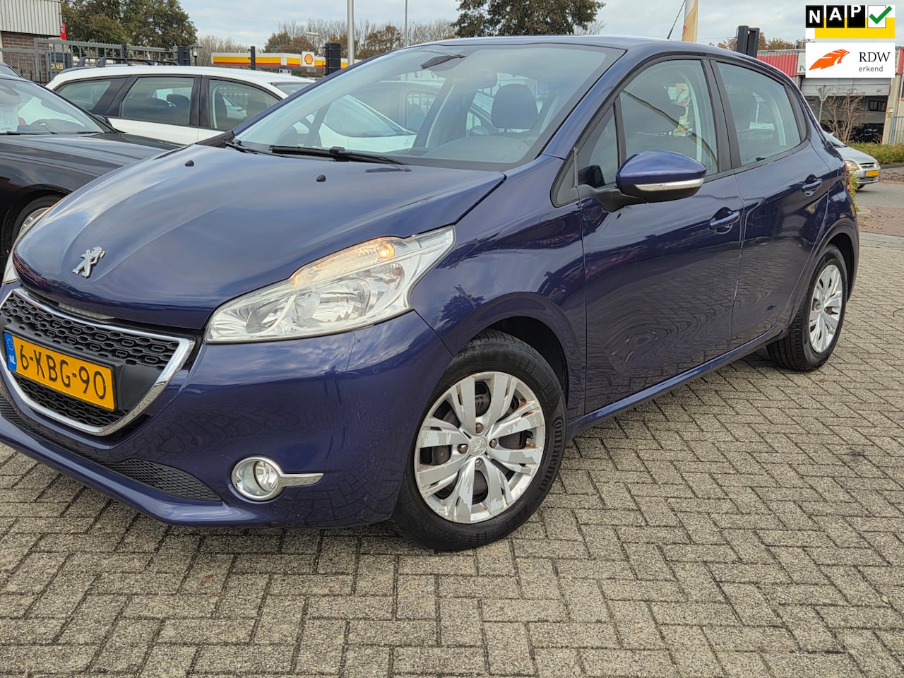 Peugeot 208 - 1.2 VTi Envy/EERTE EIGENAAR - AutoWereld.nl