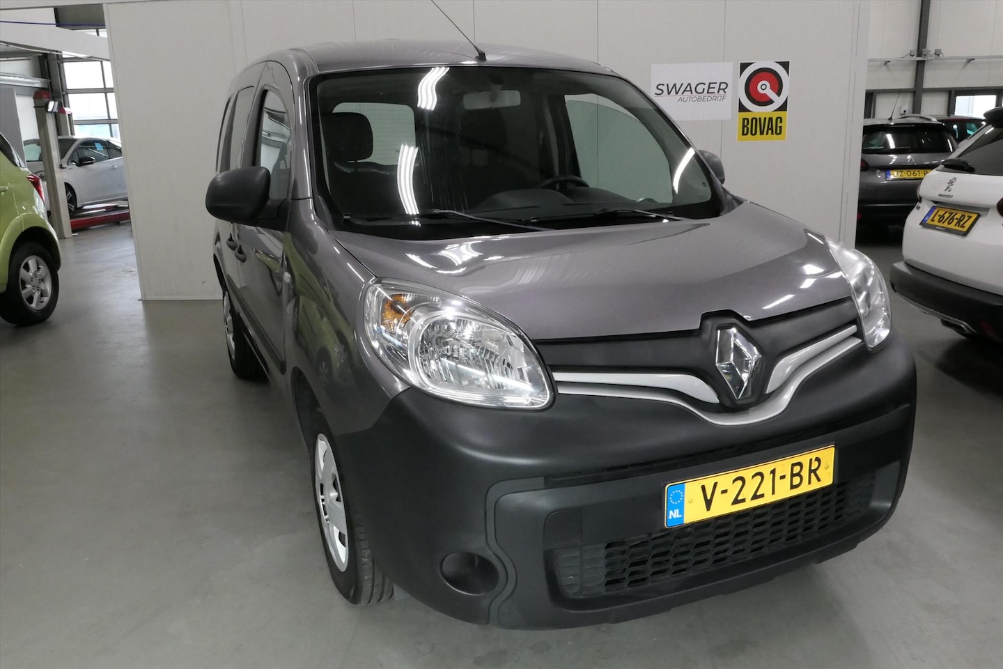 Renault Kangoo - 1.2 TCe 115pk Comfort Automaat (1ste eigenaars) - AutoWereld.nl