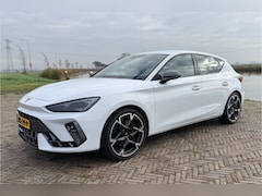 CUPRA Leon - 1.5 TSI e-Hybrid VZ 272 PK Extreme 200kW Full Hybrid Long Range 19 inch LM
