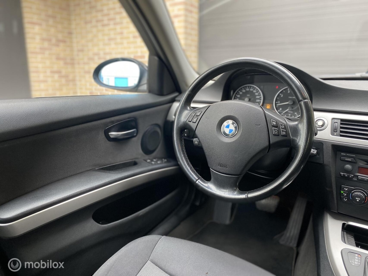 BMW 3-serie - 318i Executive|100% Ond.|18 Inch|Automaat|Clima| - AutoWereld.nl