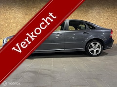 Volvo S40 - 2.5 T5 Geartr. Summum - orig. NL - dealer onderh