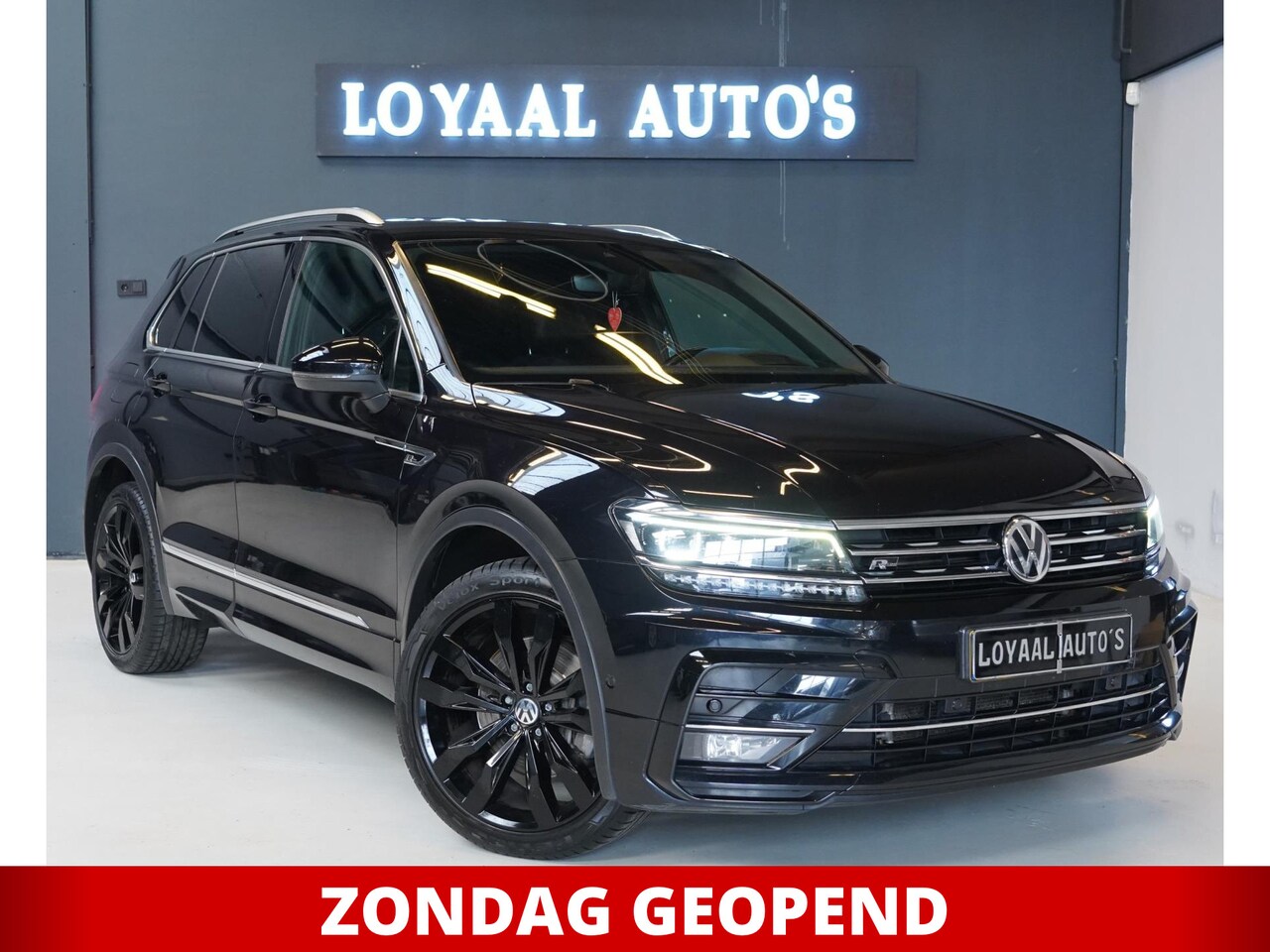 Volkswagen Tiguan - 2.0 TSI 4Motion Highline | R-LINE | AUT | PANODAK | LEER | NAVI | TREKHAAK| NAP. - AutoWereld.nl