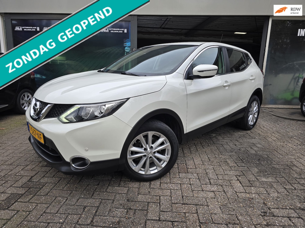 Nissan Qashqai - 1.2 Acenta | 2E EIGENAAR | 12MND GARANTIE | CAMERA | AIRCO | CRUISE | - AutoWereld.nl