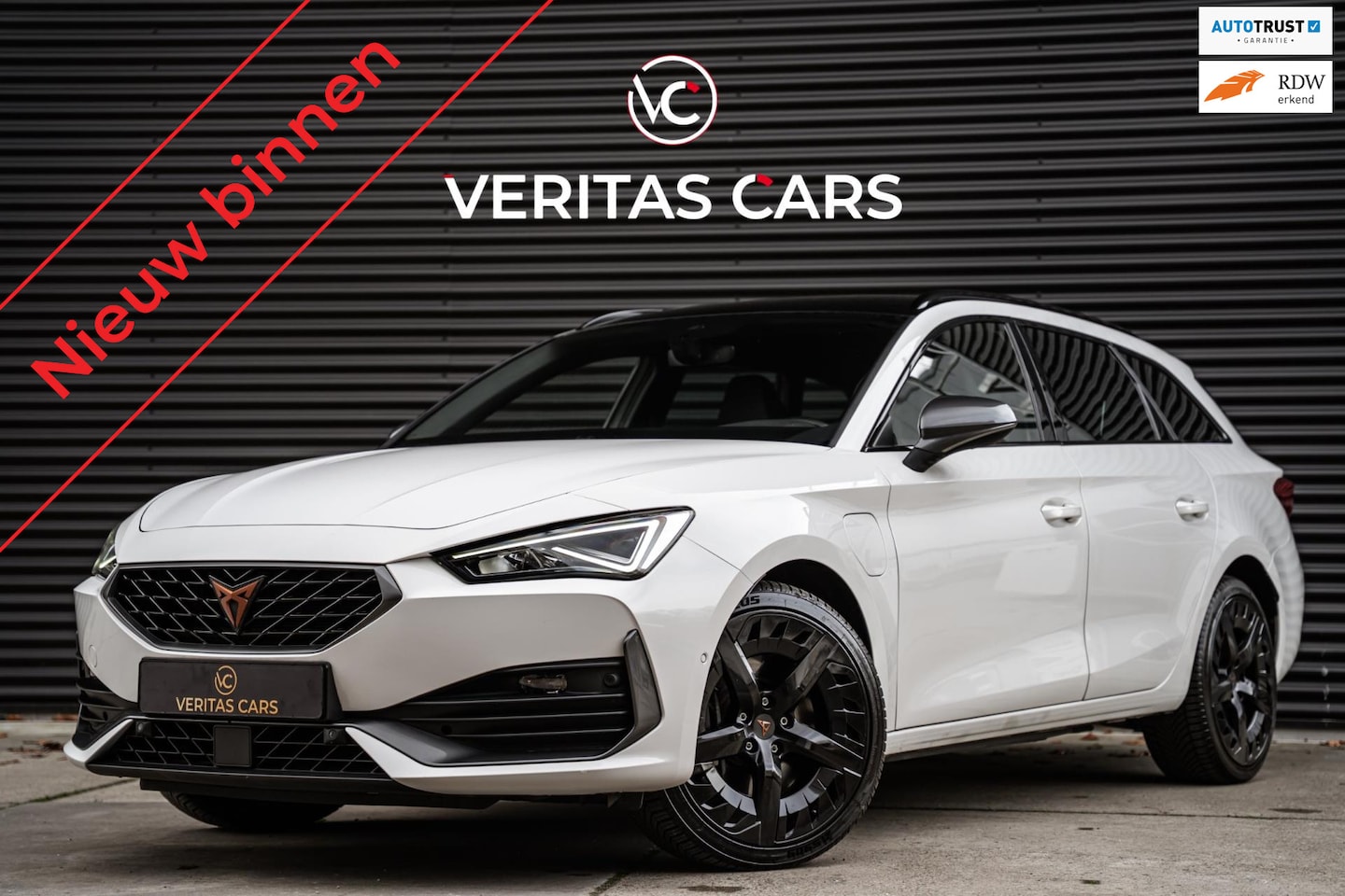 CUPRA Leon Sportstourer - ST 1.4 e-Hybrid 245PK|Camera|Carplay|Drive Profile|ACC|Stoelverw|Sfeer e.o. - AutoWereld.nl
