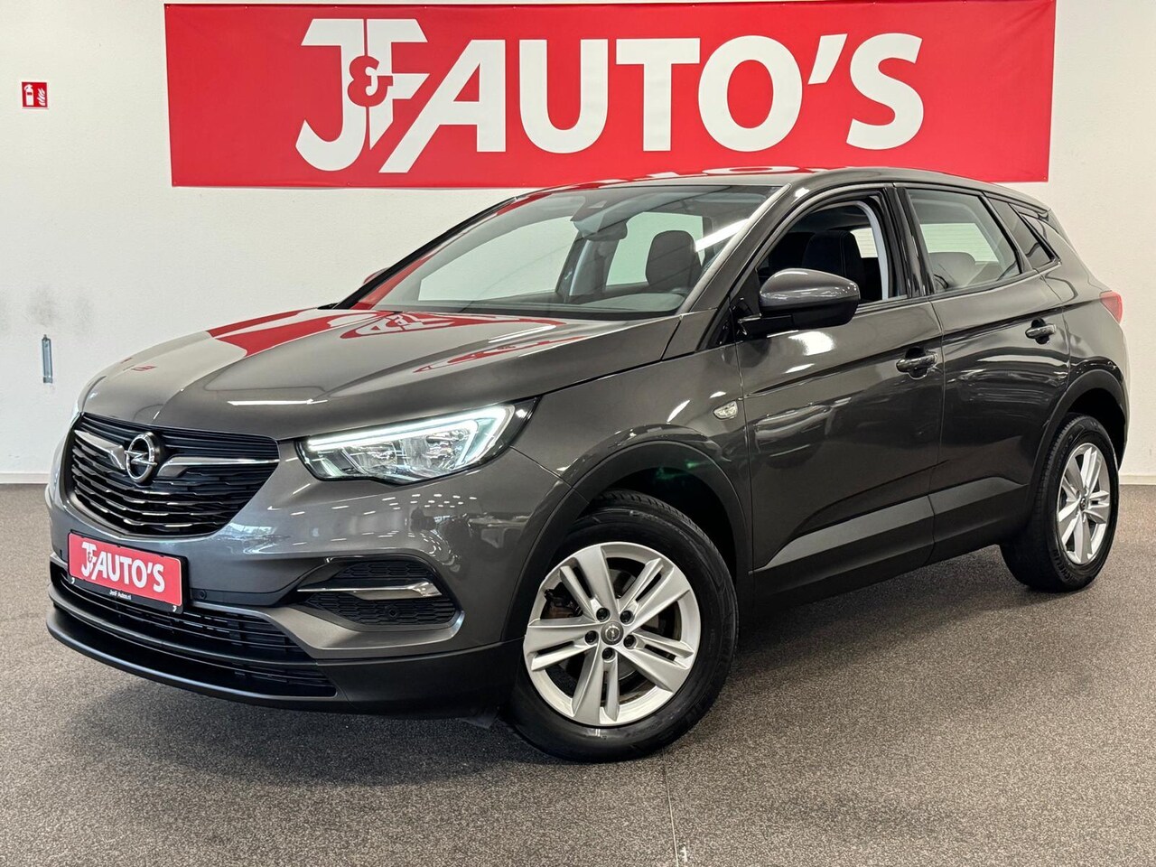 Opel Grandland X - 1.2 Turbo Innovation NAVIGATIE, ECC AIRCO, PANORAMA - AutoWereld.nl