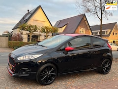 Ford Fiesta - 140 PK - Red/Black Edition 99.000 km NL-AUTO