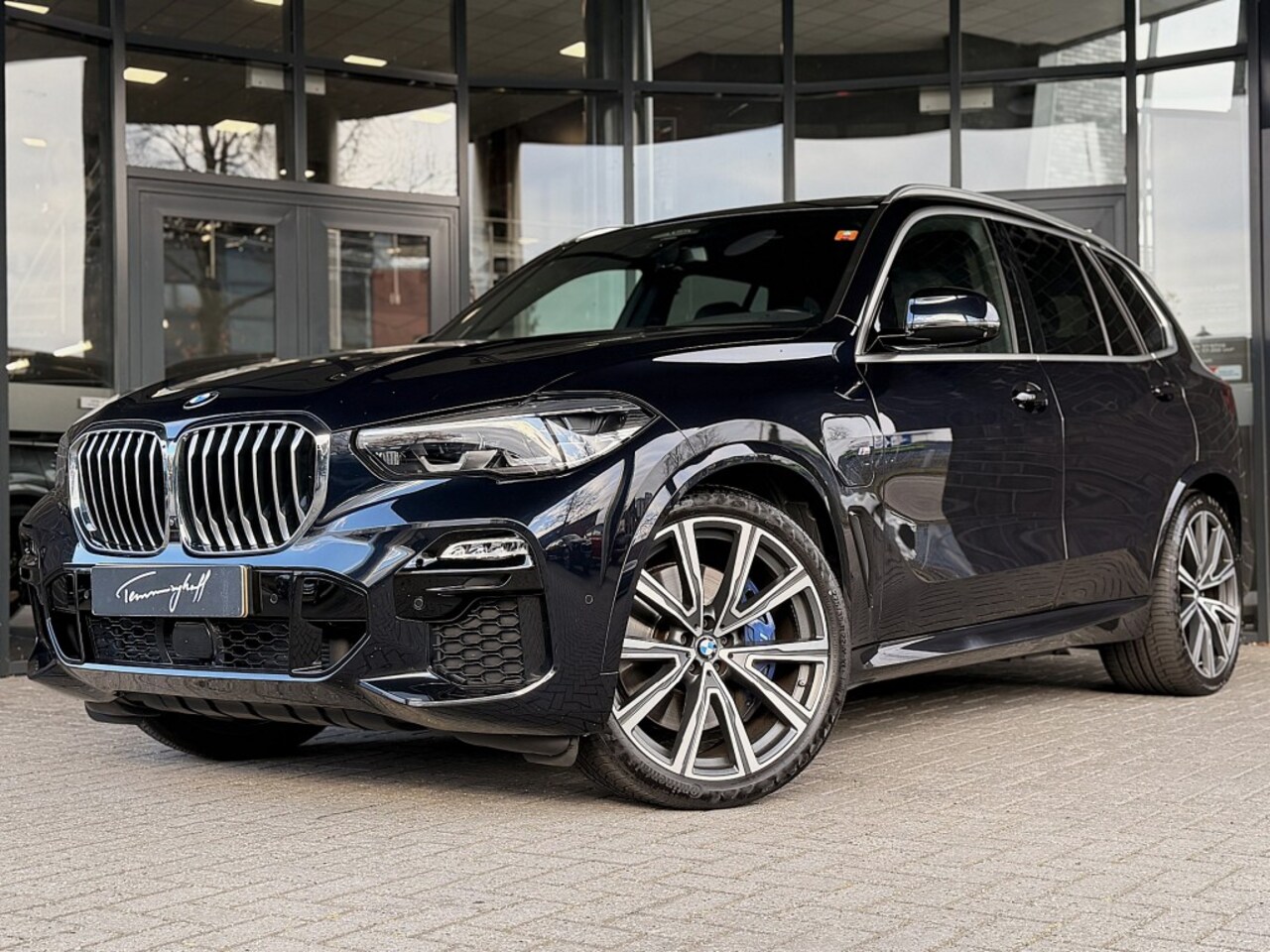 BMW X5 - XDRIVE45E M-SPORT - PANO - 22 INCH - ORG. NL. - AutoWereld.nl
