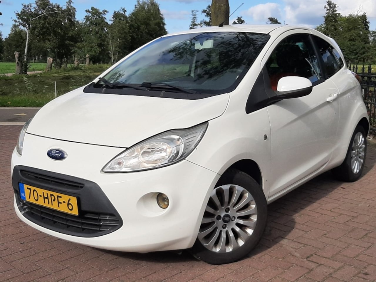 Ford Ka - 1.2 Airco Elektrische-Ramen Centrale-Vergrendeling - AutoWereld.nl