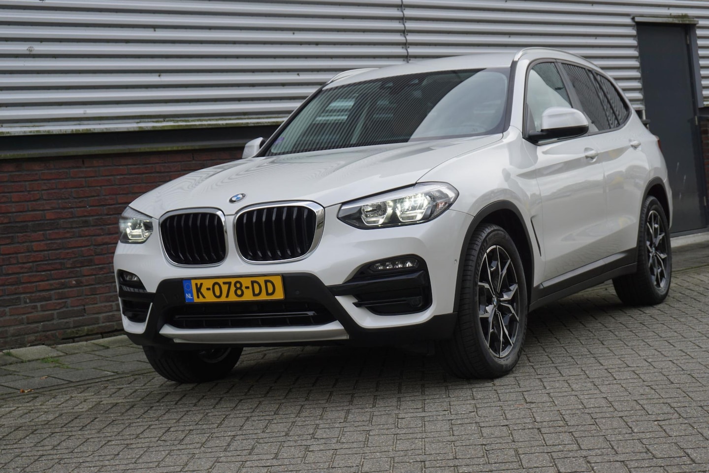BMW X3 - xDrive20i Executive Edition/Leer/Trekhaak/19Inch. /Dealeronderhouden. - AutoWereld.nl