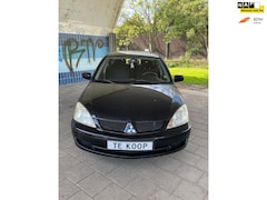 Mitsubishi Lancer Station Wagon - 1.6 Inform *MEENEEMPRIJS* € 999, - zo meenemen