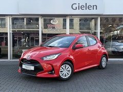 Toyota Yaris - 1.5 Hybrid Dynamic | Stoelverwarming, Keyless, Apple Carplay/Android auto, Parkeercamera,
