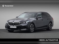 BMW 5-serie Touring - 530e M-Sport | Glazen panoramadak | Trekhaak | | Camera | Stoelverwarming |