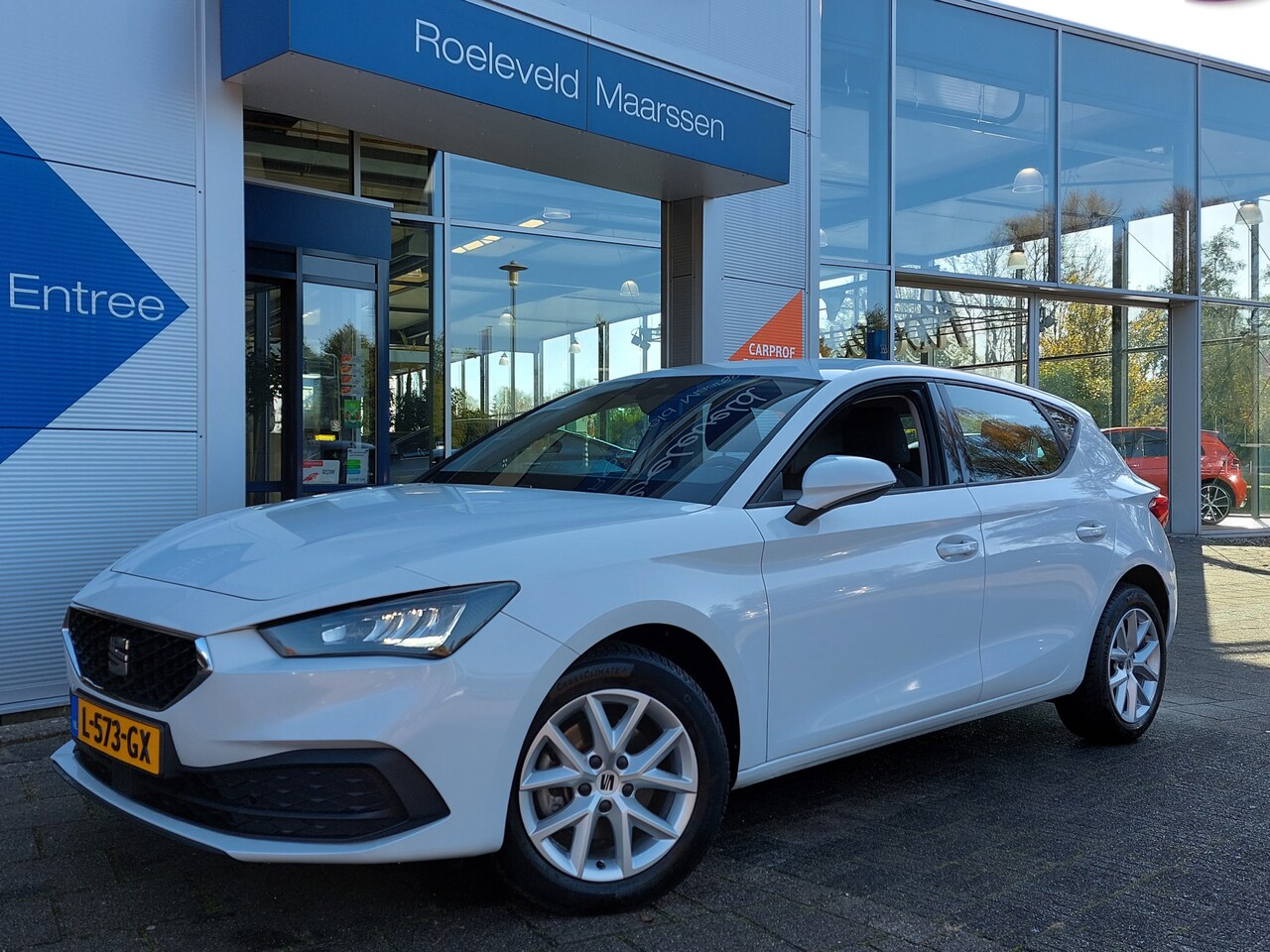 SEAT Leon - 1.0 TSI 110pk Style | Apple Carplay+Android Auto | Clima | Adap.Cruise | Digitaal Dashboar - AutoWereld.nl