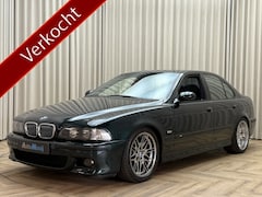 BMW M5 - 5-serie E39 / Oxford Grün / 400 PK / S62 5.0 V8 / English Grün Heritage Leder / 1999