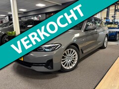BMW 5-serie Touring - 530e High Executive / leder / panorama-dak / trekhaak / Harman kardon / head-up