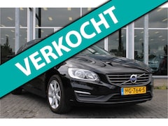 Volvo V60 - T3 Automaat Momentum | Trekhaak | Parkeersensoren achter | Cruise control | Bluetooth