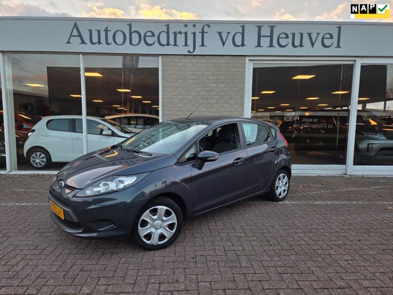 Ford Fiesta - 1.25 Champion *Airco*NAP! Rijklaar - AutoWereld.nl