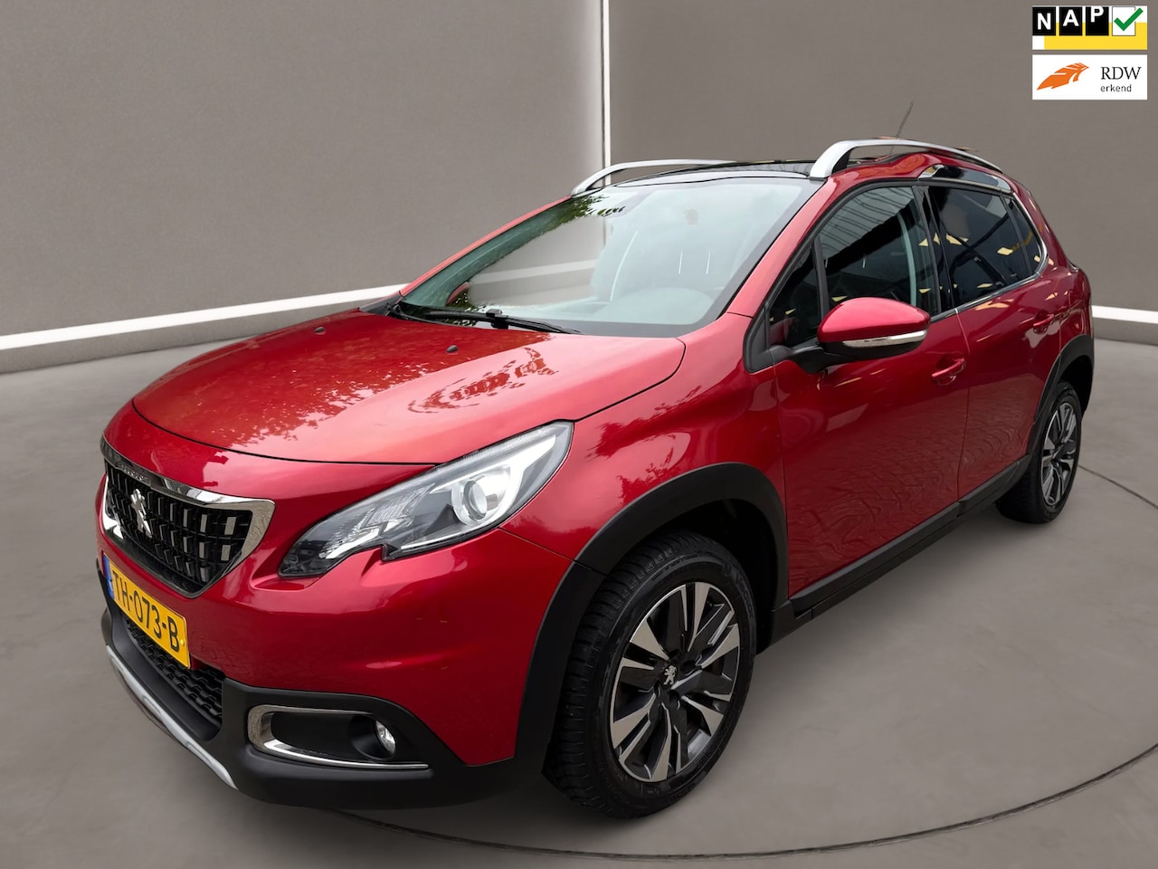 Peugeot 2008 - 1.2 PureTech Allure 110 Pk Airco Navi Panodak 16 dkm Nap - AutoWereld.nl