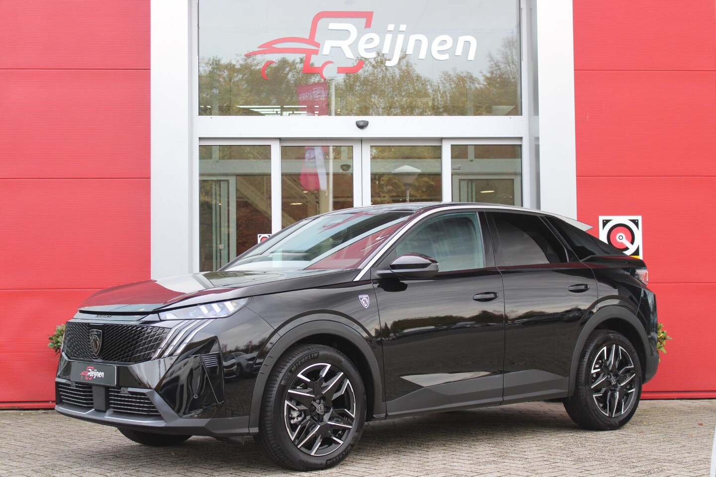 Peugeot 3008 - 1.2 Hybrid 145PK GT | ELEKTRISCH BEDIENBARE ACHTERKLEP | NAVIGATIE | DRAADLOZE APPLE CARPL - AutoWereld.nl