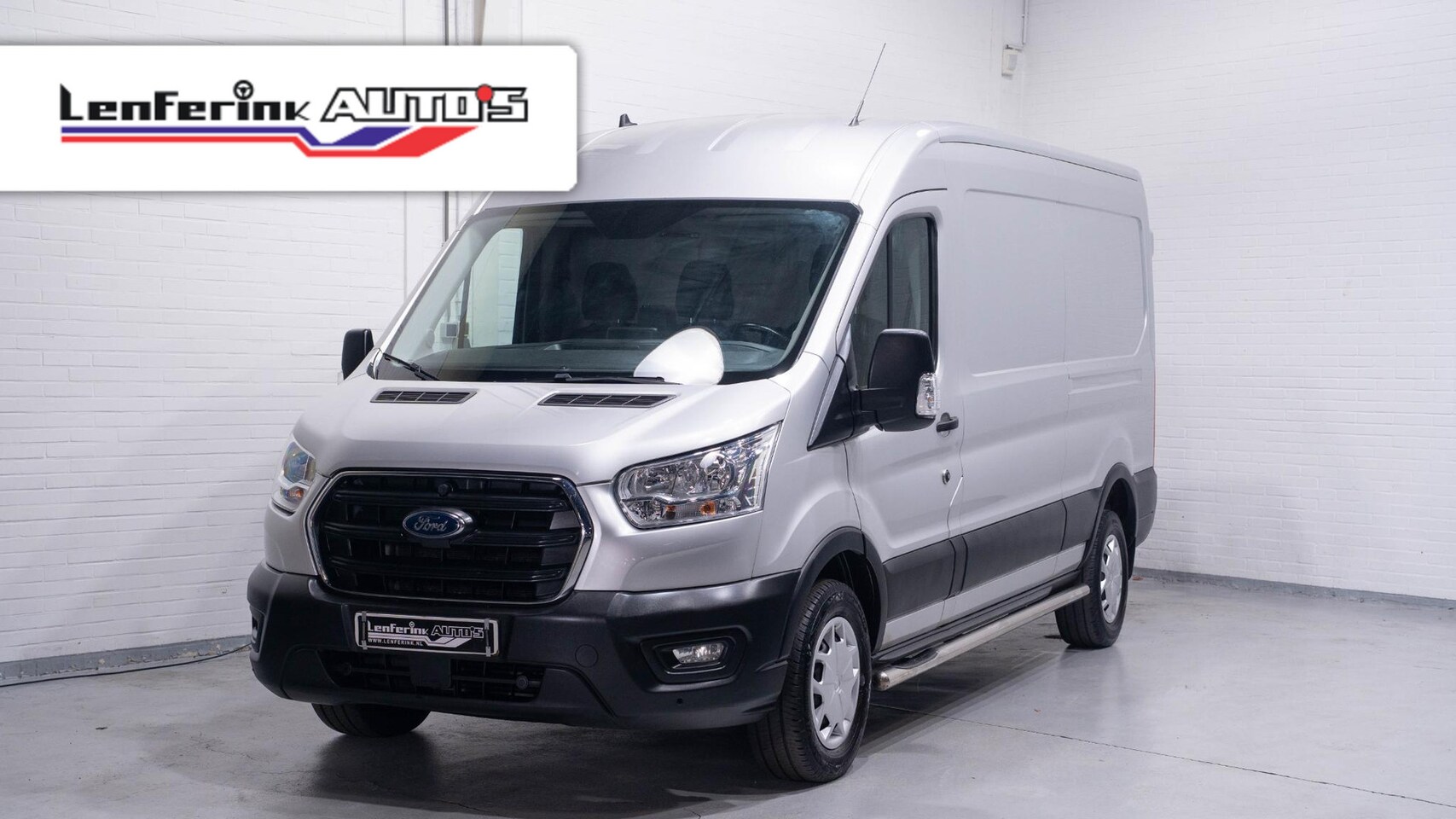 Ford Transit - 2.0 TDCI 130 pk L3H2 Trend Navi, Camera Trekhaak 2.500 kg, Sidebars, Cruise Control, NAP, - AutoWereld.nl
