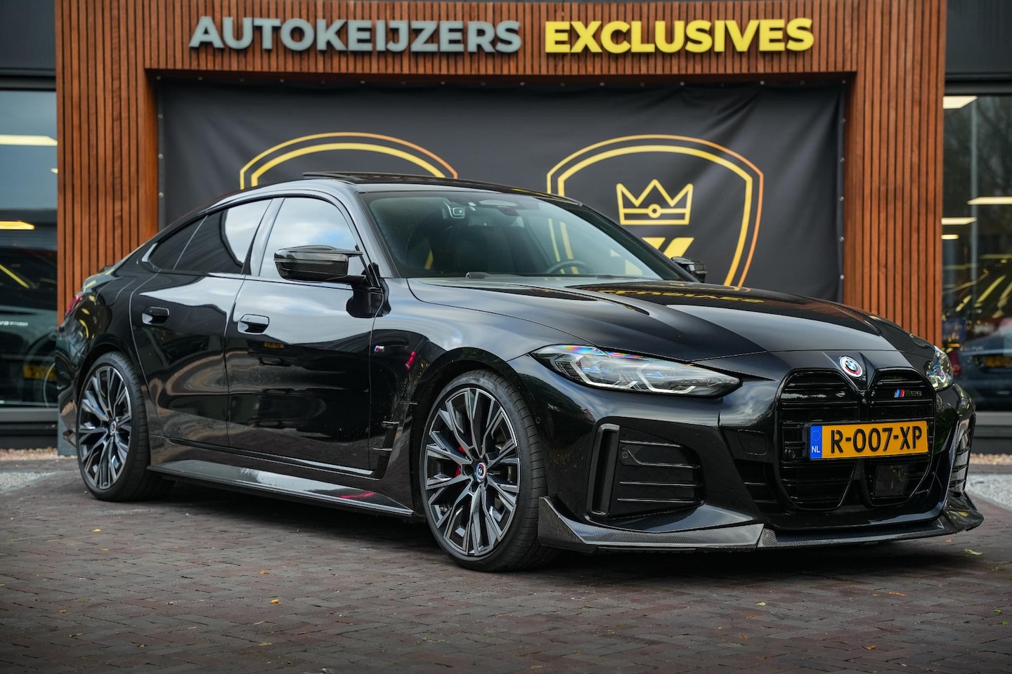 BMW i4 - M50 High Executive 84 kWh Carbon Adapt. Cruise HeadUp Luxe Leder 20"LM Individual - AutoWereld.nl