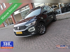 Volkswagen T-Roc - 1.5 TSI Style 150PK Pano Carplay Navi