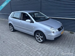 Volkswagen Polo - 1.4-16V Cruise Airco NWE APK Parkeer sensor 100.000NAP LM velgen nette Auto