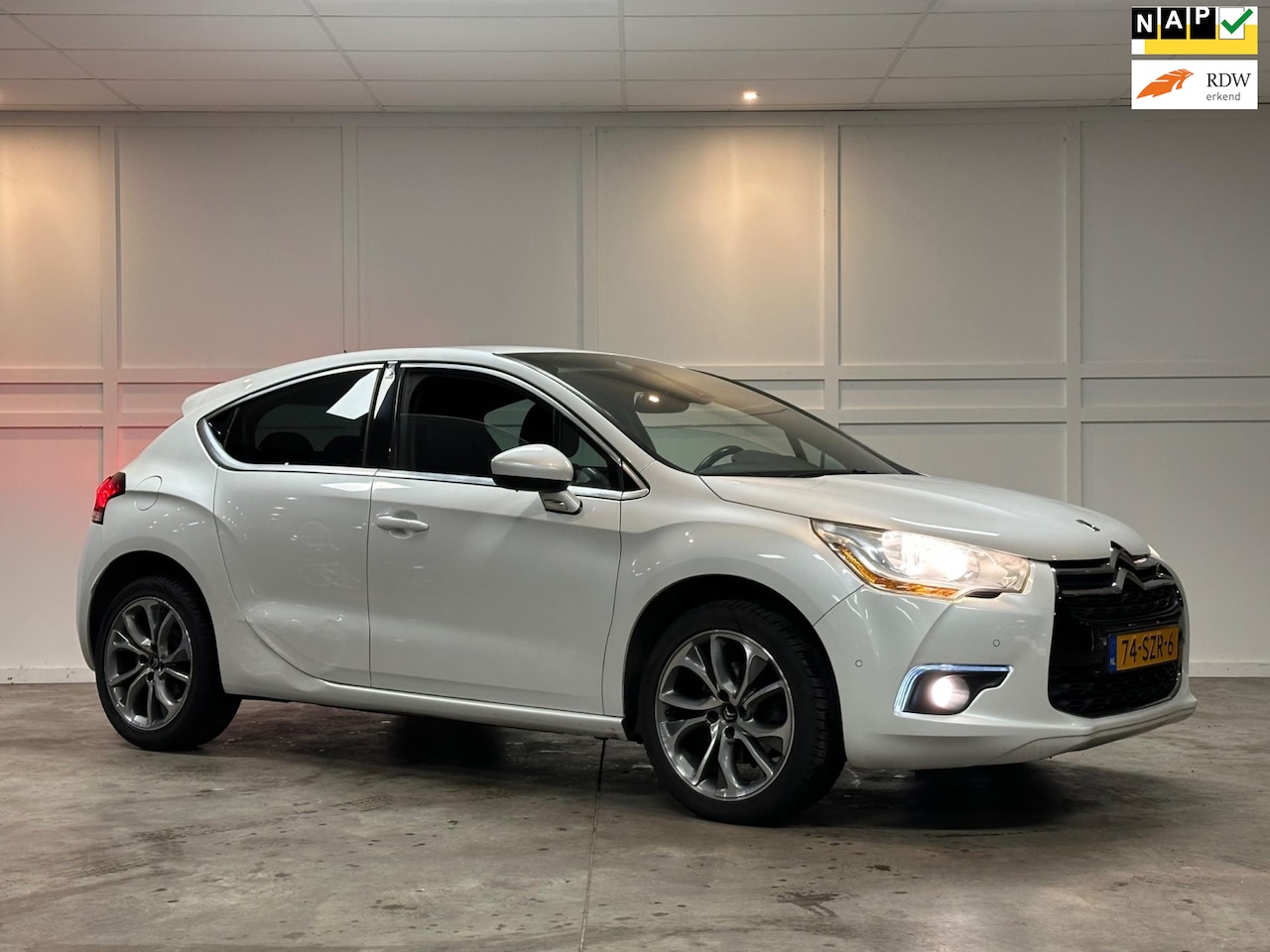 Citroën DS4 - So Chic / 2012 / Automaat / Leer / Navi / Cruise - AutoWereld.nl