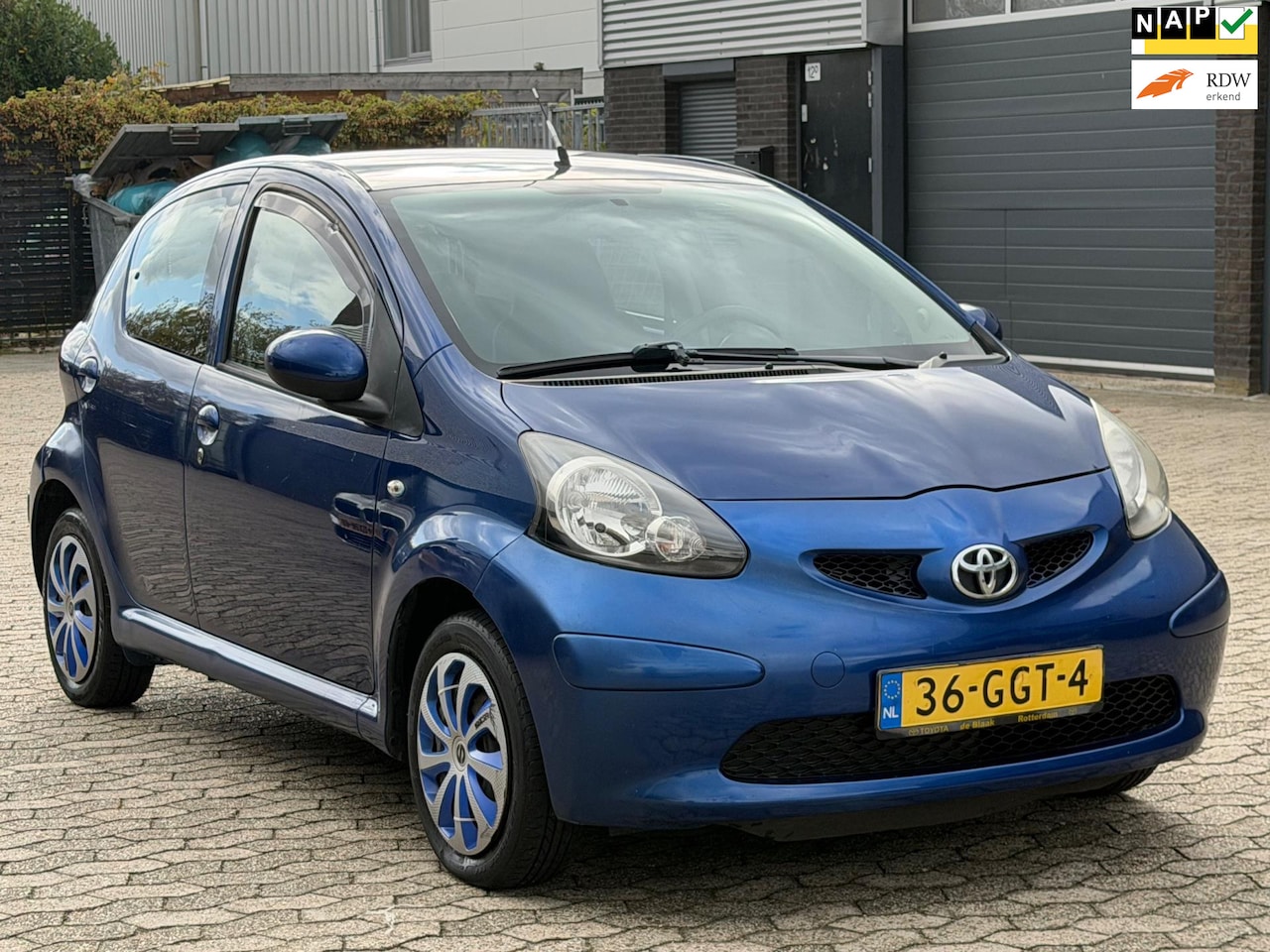Toyota Aygo - 1.0-12V + 5DEURS NIEUW APK - AutoWereld.nl