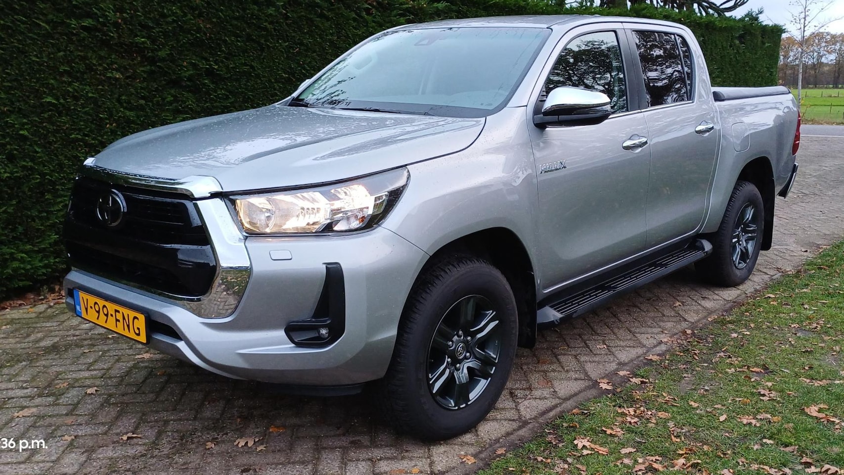 Toyota HiLux - 2.4 D-4D Double Cab Professional handgeschakeld BPM VRIJ - AutoWereld.nl