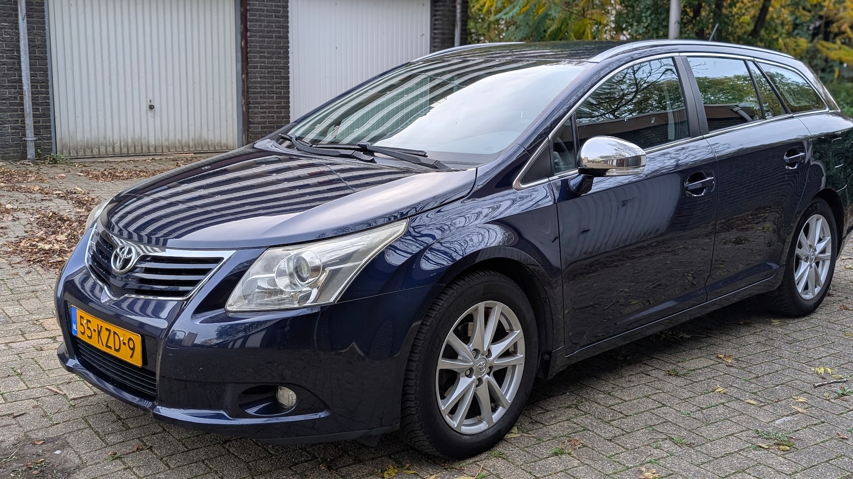 Toyota Avensis Wagon - 1.8 VVTi Business trekhaak - AutoWereld.nl