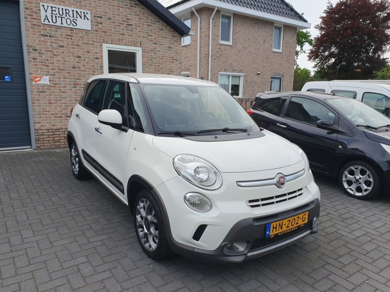 Fiat 500 L - 0.9 TwinAir Trekking *DEALER OND.H.* - AutoWereld.nl
