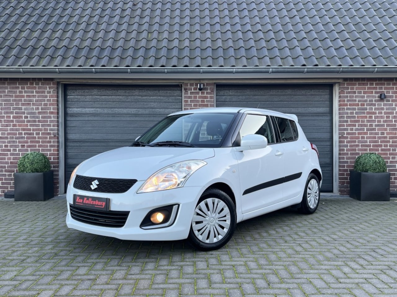 Suzuki Swift - 1.2 Comfort Eass Airco Stoelverwarming 95Dkm Topstaat! - AutoWereld.nl