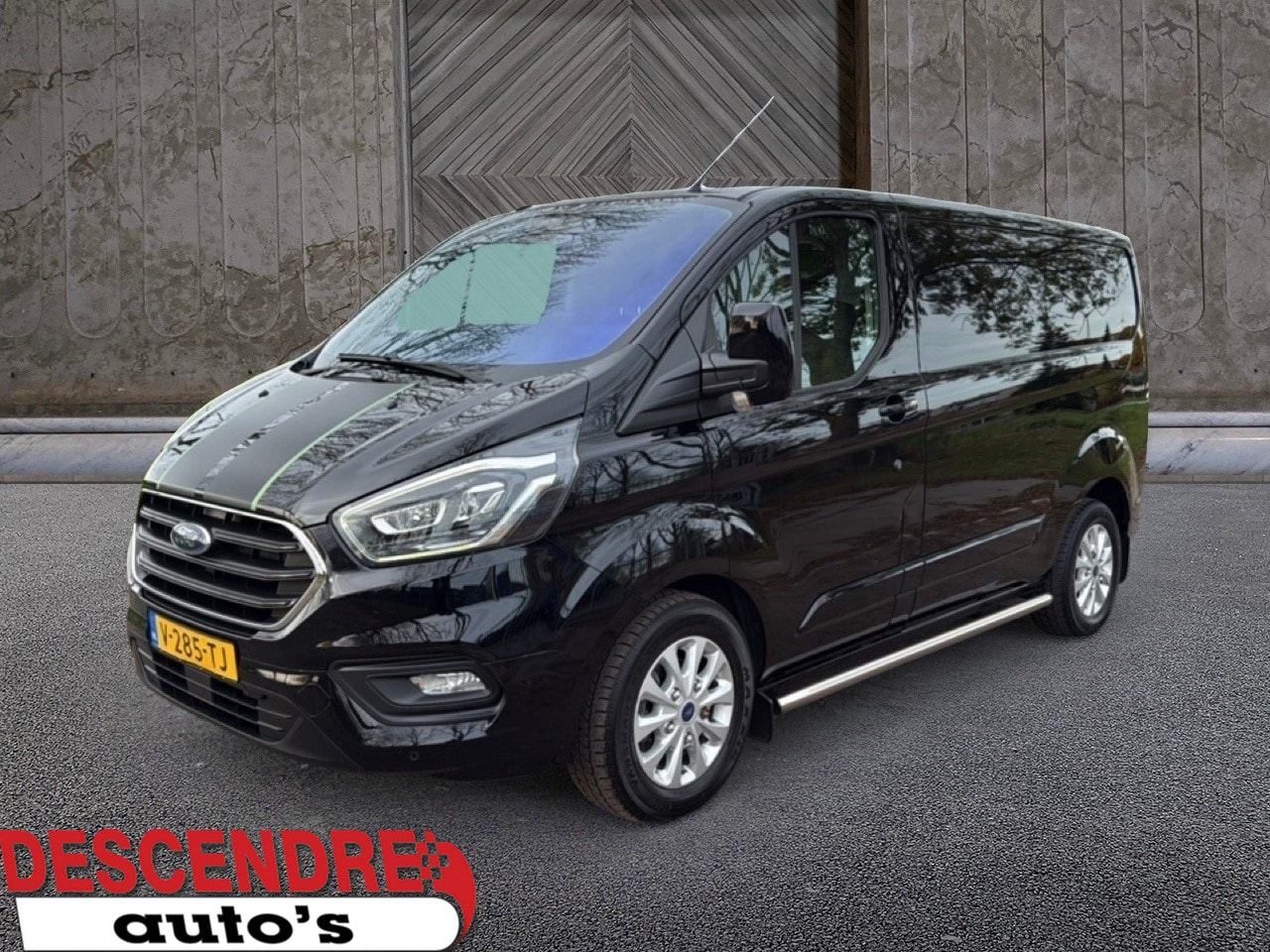 Ford Transit Custom - 280 2.0 TDCI L1H1 Limited autom. 170pk - AutoWereld.nl