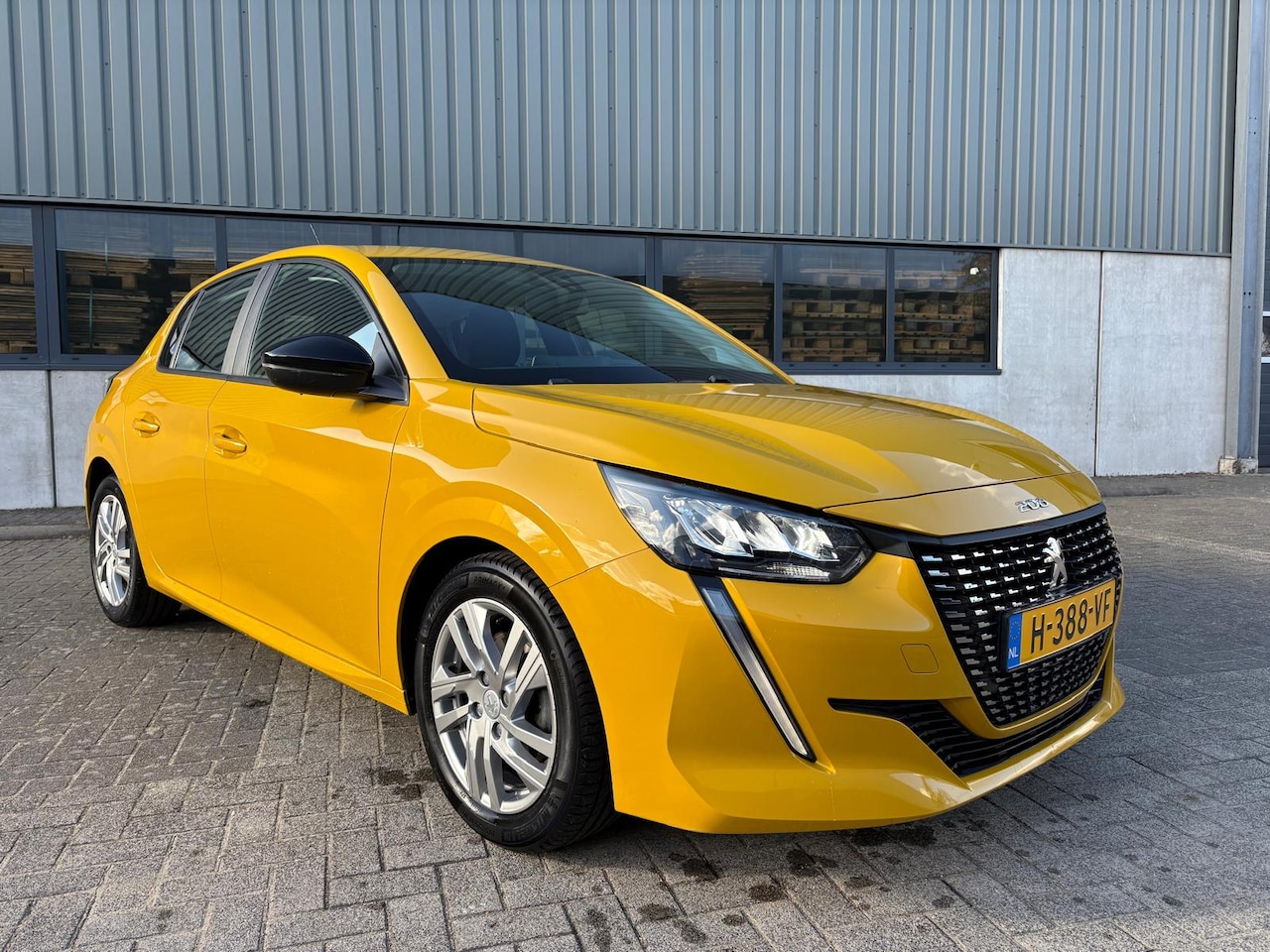 Peugeot 208 - 1.2 PureTech Active 100PK 6 versnellingen - AutoWereld.nl