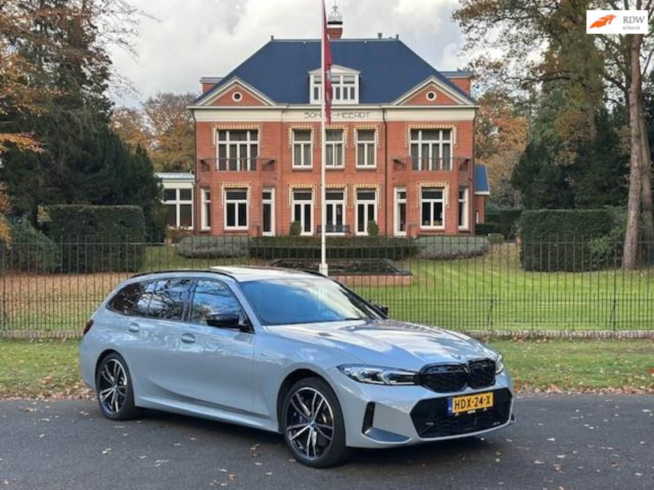 BMW 3-serie Touring - 330e xDrive 330e xDrive - AutoWereld.nl