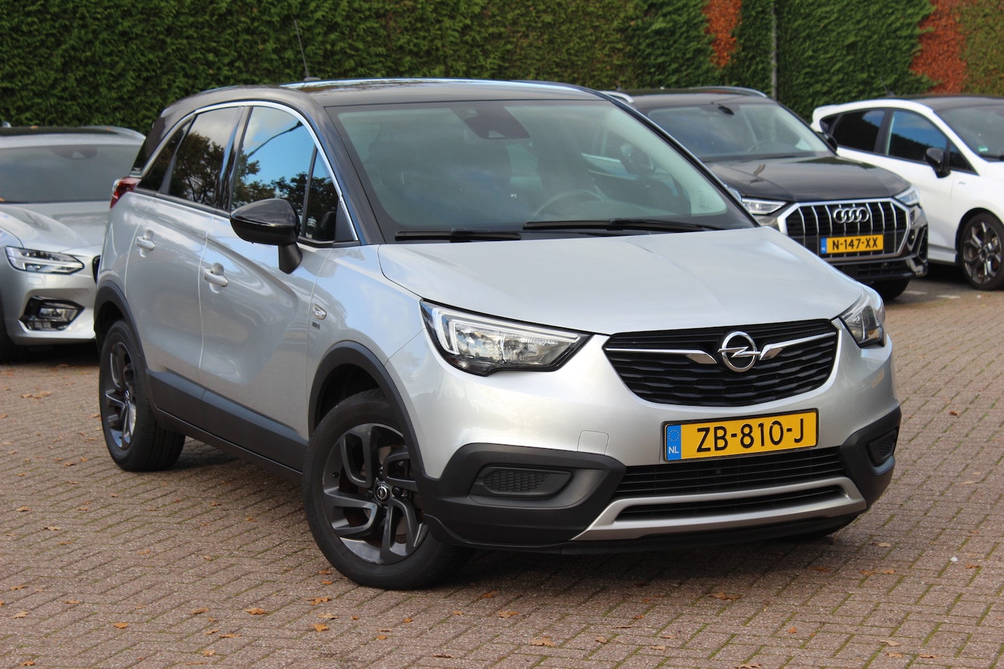 Opel Crossland X - 1.2 Turbo 120 Jaar Edition / Nieuwe distr.riem! / Trekhaak / Navigatie / Parkeerhulp achte - AutoWereld.nl