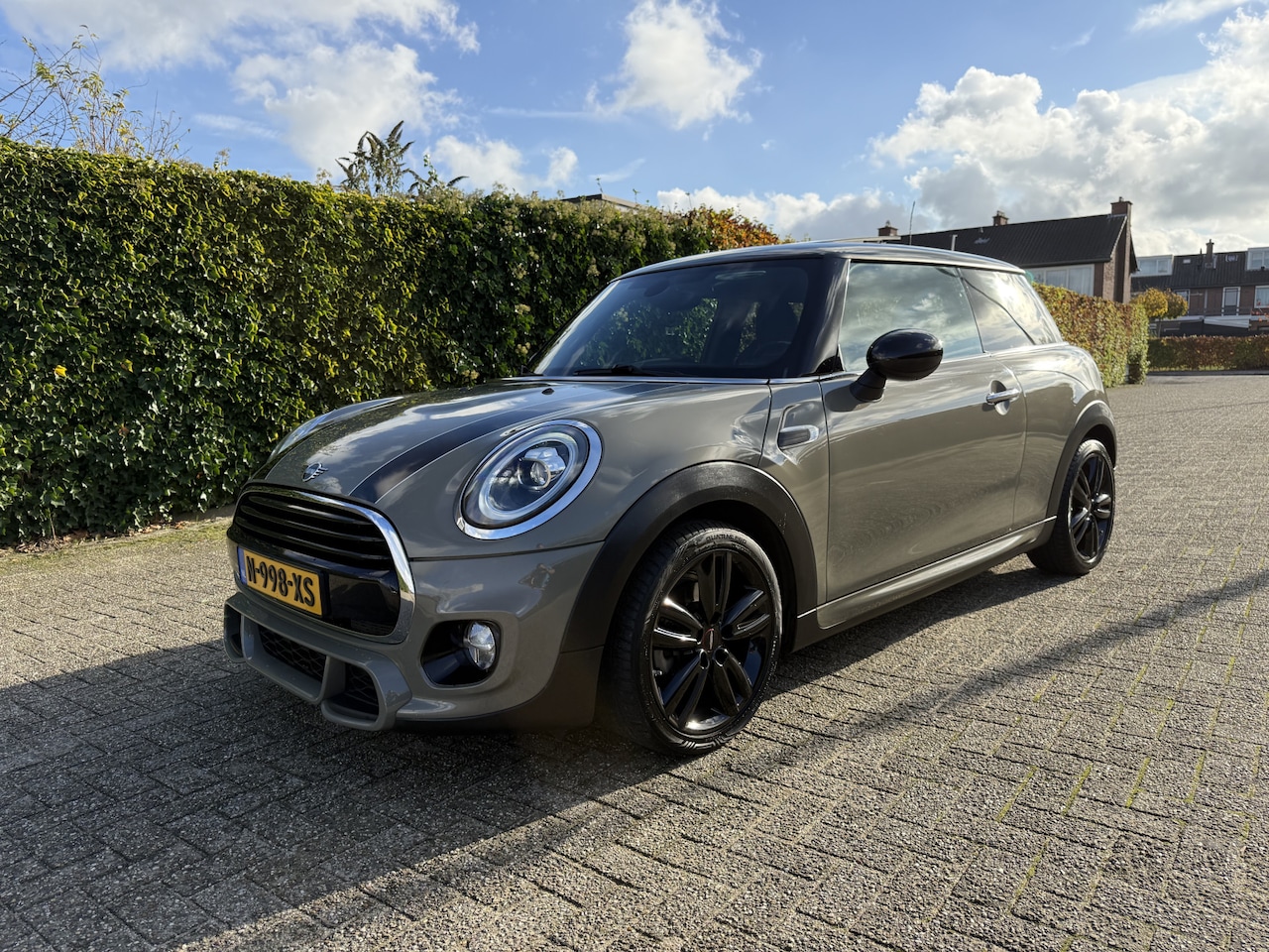 MINI Cooper - Mini 1.5 Chili JCW Pakket ! Navi,Pano,LED. Facelift !! Emerald Grey !!! - AutoWereld.nl