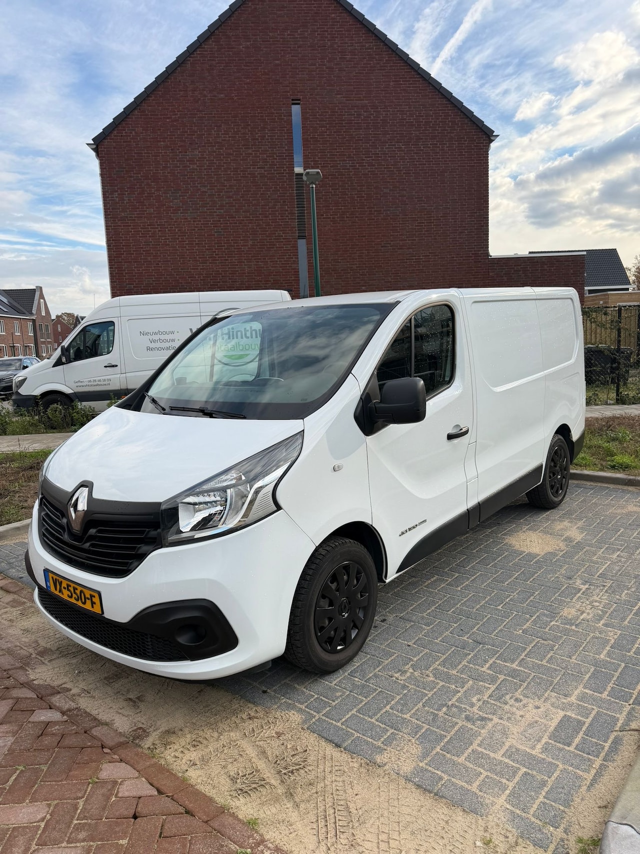 Renault Trafic - 1.6 dCi T27 L1H1 Comfort Energy - AutoWereld.nl