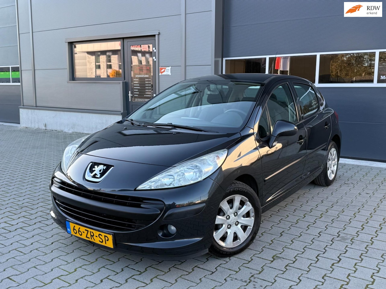 Peugeot 207 - 1.4 Cool 'n Blue 1.4 Cool 'n Blue - AutoWereld.nl
