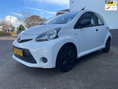 Toyota Aygo - 1.0 VVT-i Now/Airco/Elek-pakket/AUX/2e eigenaar