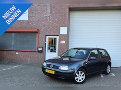 Volkswagen Golf - 1.4-16V Master Edition Airco APK Let Op olielampje brandt