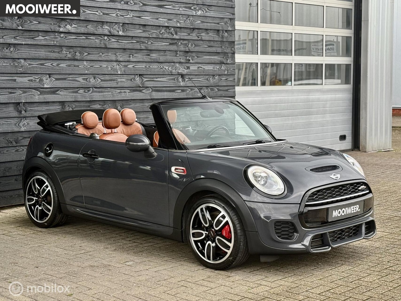 MINI Cabrio - 2.0 John Cooper Works Chili | Leder | Union Jack - AutoWereld.nl