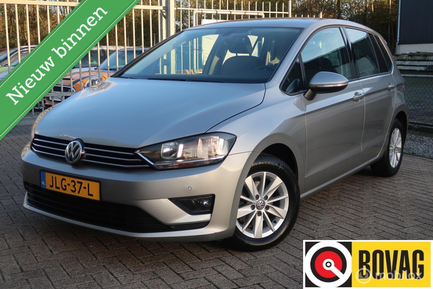 Volkswagen Golf Sportsvan - 1.2 TSI Connected Series NAVI,DAB+ - AutoWereld.nl