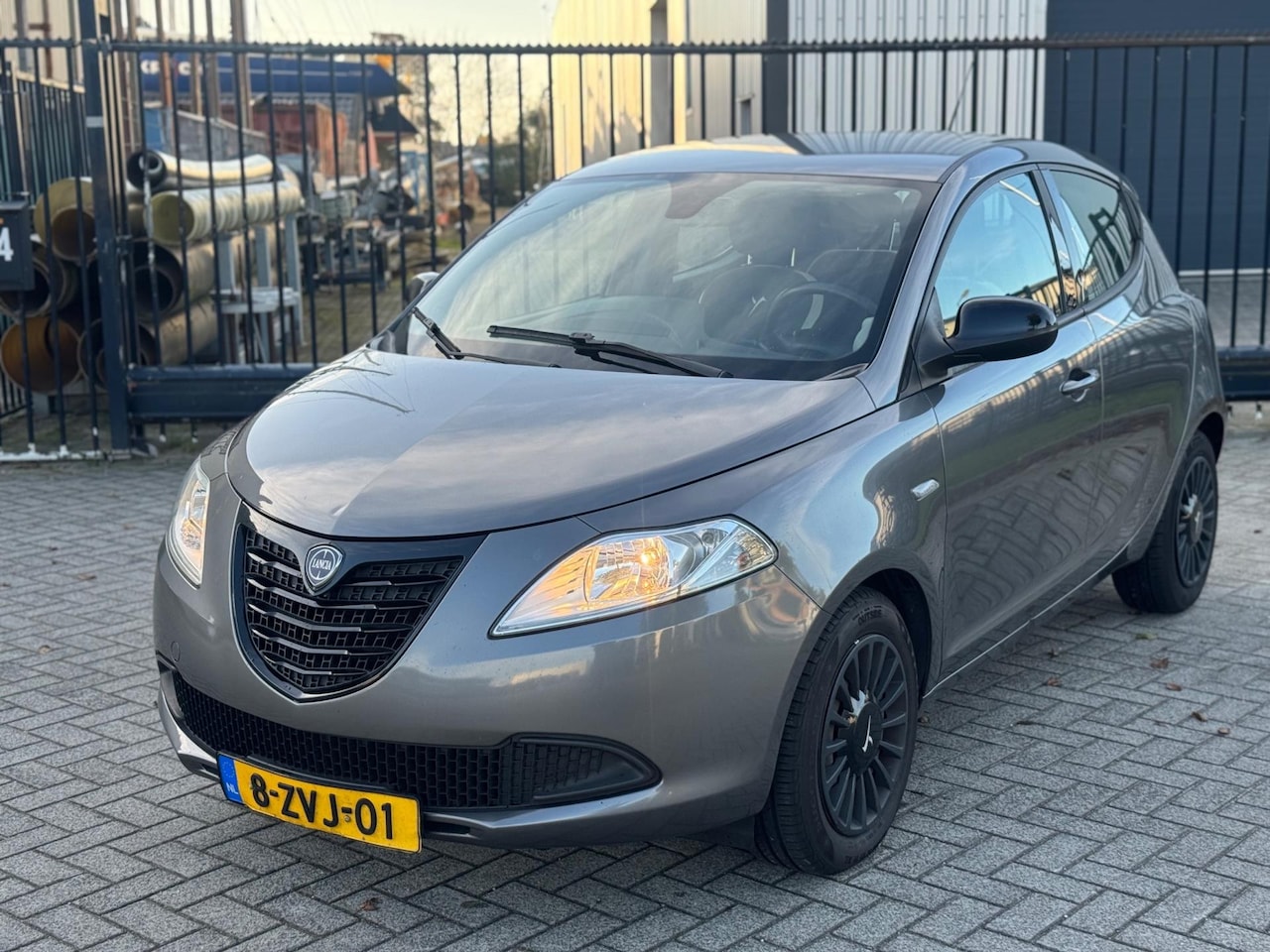 Lancia Y(psilon) - Ypsilon 0.9 TwinAir Elefantino Plus Clima Airco 5 Deurs - AutoWereld.nl